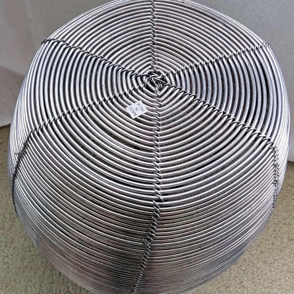 Handcrafted Metal Wire Vase Decorative Modern Basket Style – 11.5